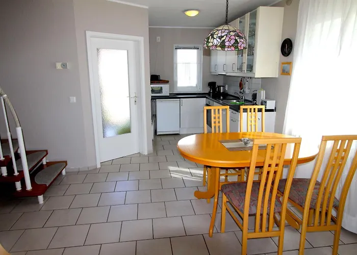 Leuchtturmstrasse Haus 28 Nur 150 M Vom Entfernt